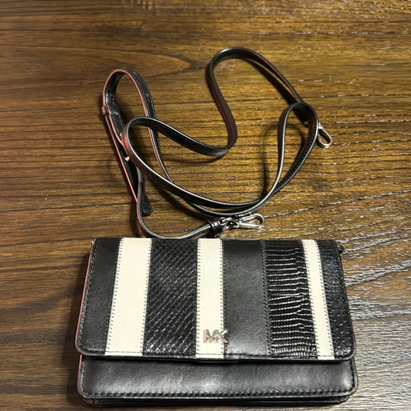 MICHAEL Michael Kors Handbags - michael kors wallet/crossbody